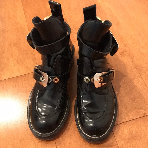 The coolest Balenciaga boots ever! - Picture 4 of 8